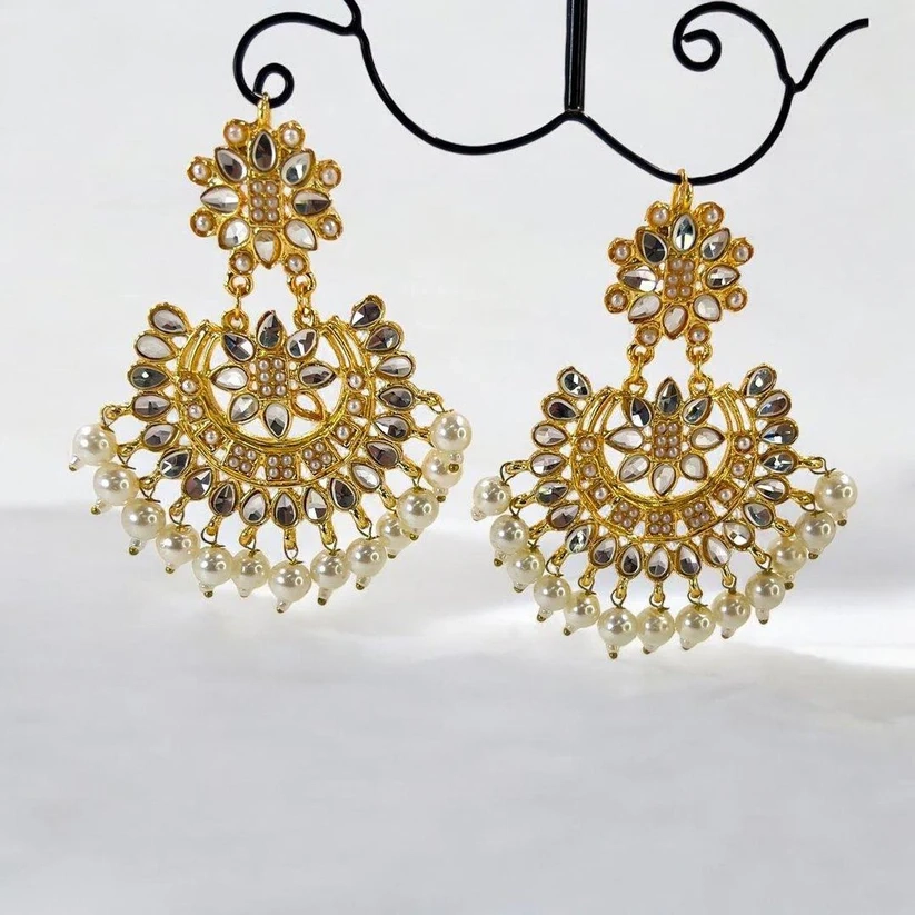 Kaneez Earrings 49